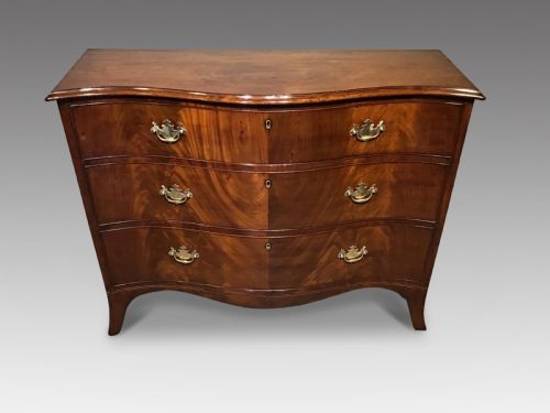 Georgian Chest of Drawers
