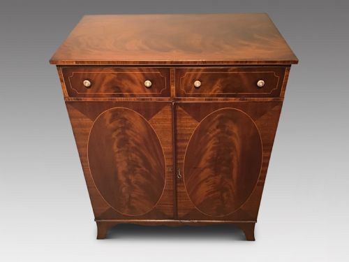 Antique Mahogany Sidecabinet