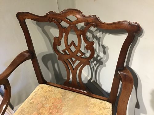 ANTIQUE MAHOGANY ELBOW CHAIR - ADDITIONAL PHOTO 2
