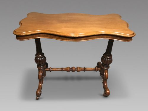 VICTORIAN MAHOGANY TABLE