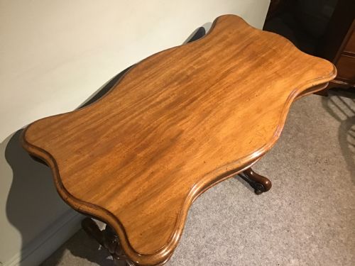 VICTORIAN MAHOGANY TABLE - ADDITIONAL PHOTO 1