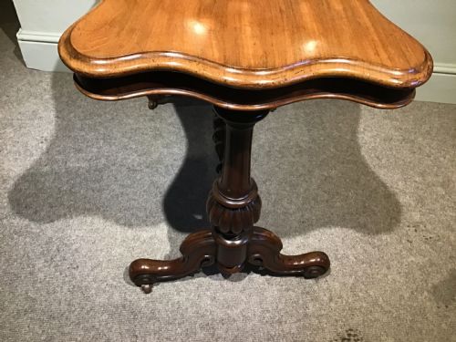 VICTORIAN MAHOGANY TABLE - ADDITIONAL PHOTO 4