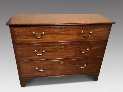 Antique Mahogany Chest of Drawers