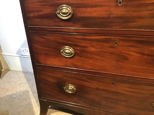 ANTIQUE MAHOGANY CHEST OF DRAWERS - ADDITIONAL PHOTO 4