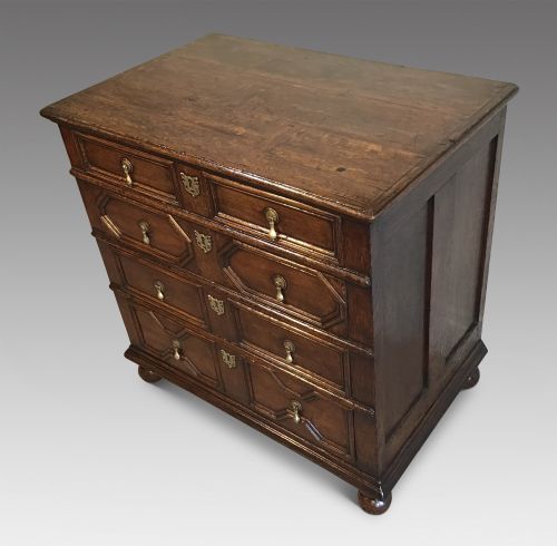 ANTIQUE OAK CHEST OF DRAWERS - ADDITIONAL PHOTO 1