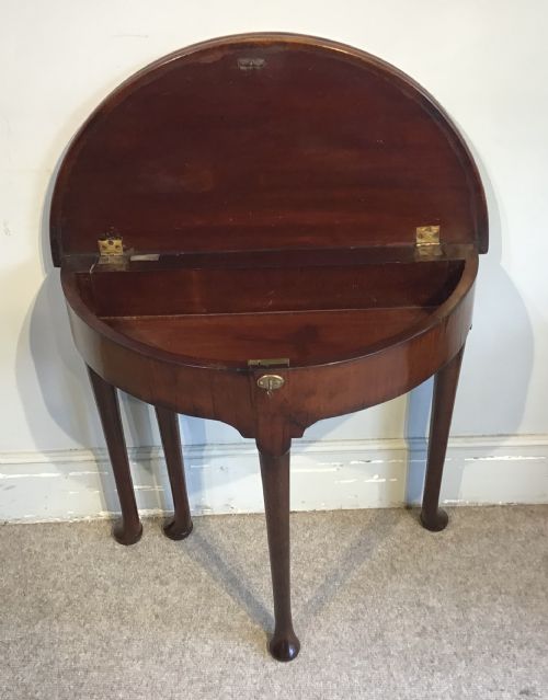 GEORGIAN MAHOGANY TEA TABLE - ADDITIONAL PHOTO 4
