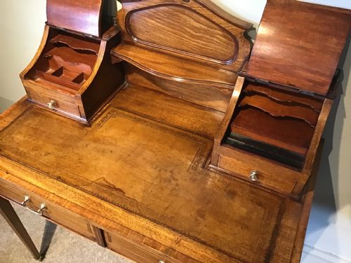 ANTIQUE MAHOGANY WRITING DESK - ADDITIONAL PHOTO 3
