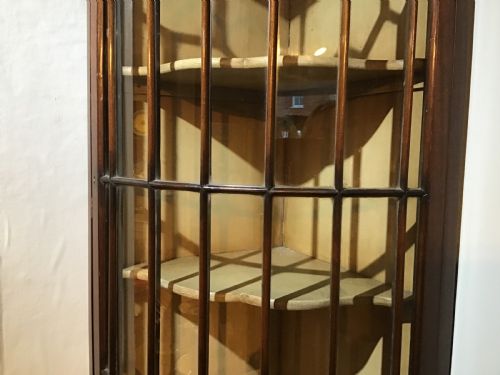 ANTIQUE BOW CORNER CABINET - ADDITIONAL PHOTO 3