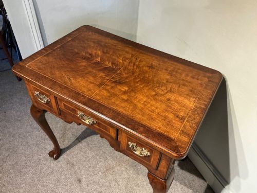 GEORGIAN WALNUT LOWBOY - ADDITIONAL PHOTO 2