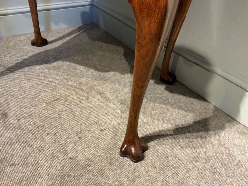 GEORGIAN WALNUT LOWBOY - ADDITIONAL PHOTO 5