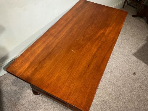 MAHOGANY COFFEE TABLE - ADDITIONAL PHOTO 3