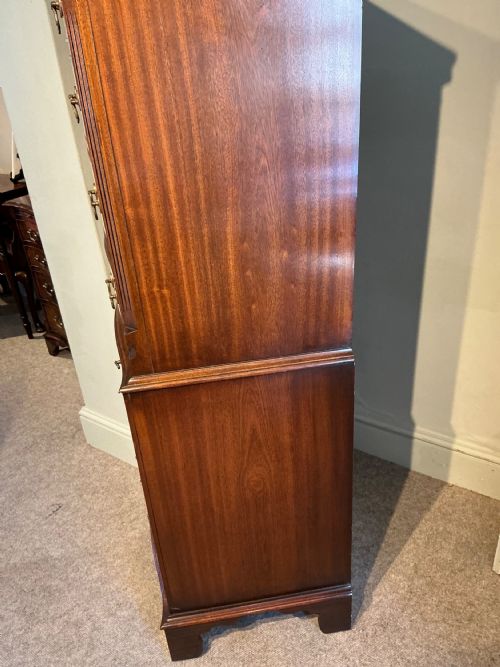 MAHOGANY TALL CHEST - ADDITIONAL PHOTO 4