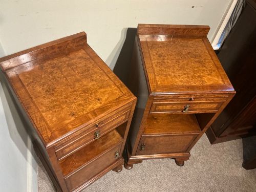 PAIR OF WALNUT BEDSIDE CABINETS - ADDITIONAL PHOTO 5