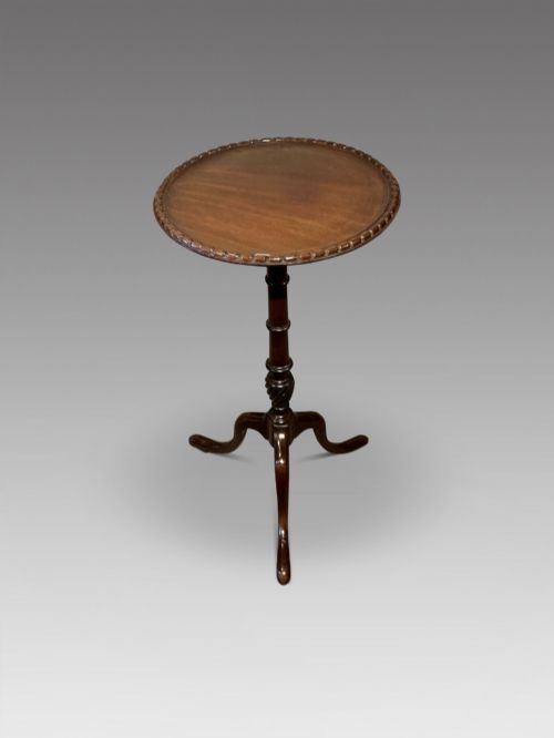 ANTIQUE WINE TABLE