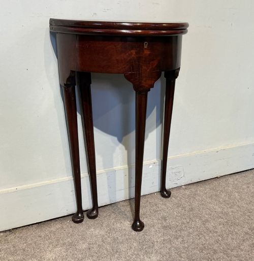 ANTIQUE MAHOGANY DEMI LUNE TEA TABLE - ADDITIONAL PHOTO 3