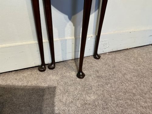 ANTIQUE MAHOGANY DEMI LUNE TEA TABLE - ADDITIONAL PHOTO 4