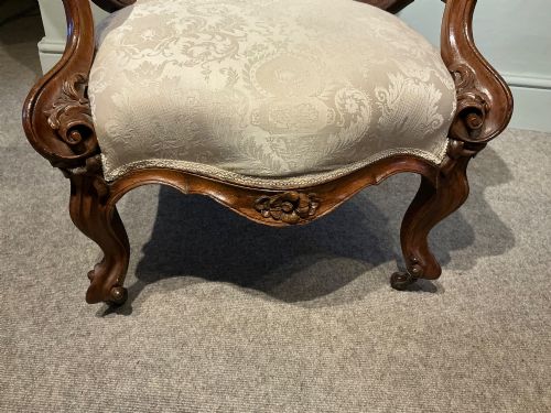 VICTORIAN UPHOLSTERED CHAIR - ADDITIONAL PHOTO 2
