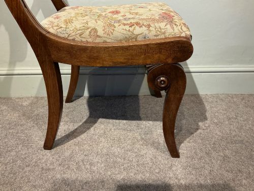 SET OF FOUR ANTIQUE MAHOGANY CHAIRS - ADDITIONAL PHOTO 4