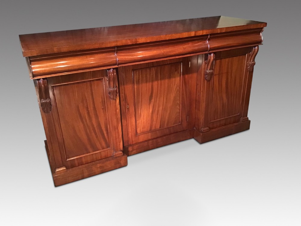 Victorian mahogany sideboard 