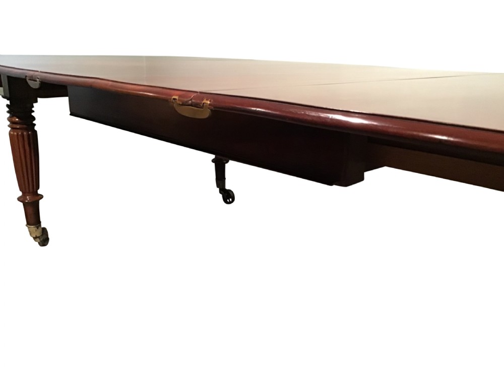 Antique mahogany dining table View VII
