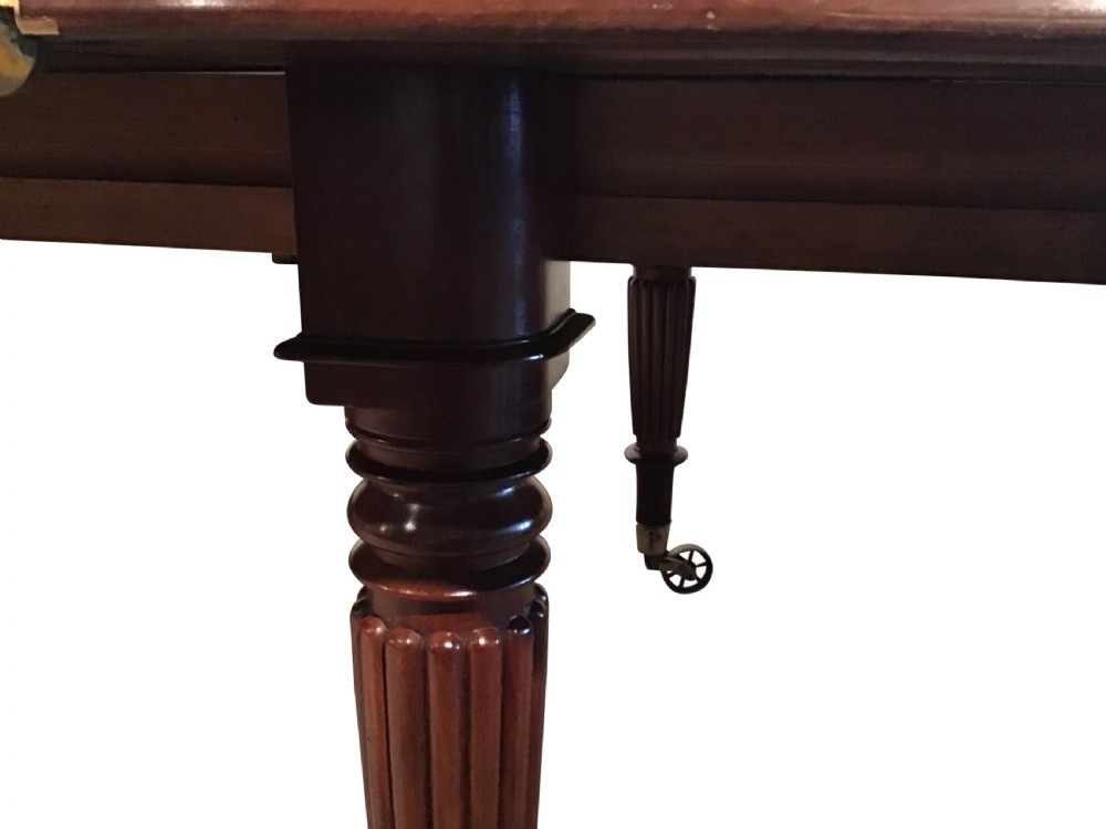 Antique mahogany dining table View IX