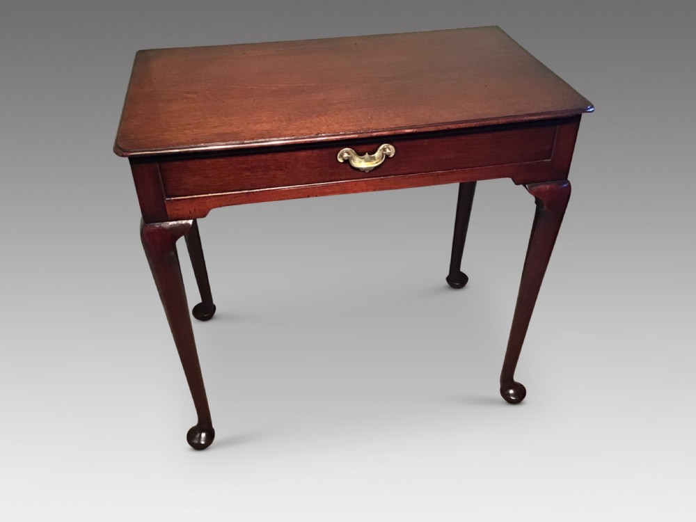 Georgian mahogany sidetable