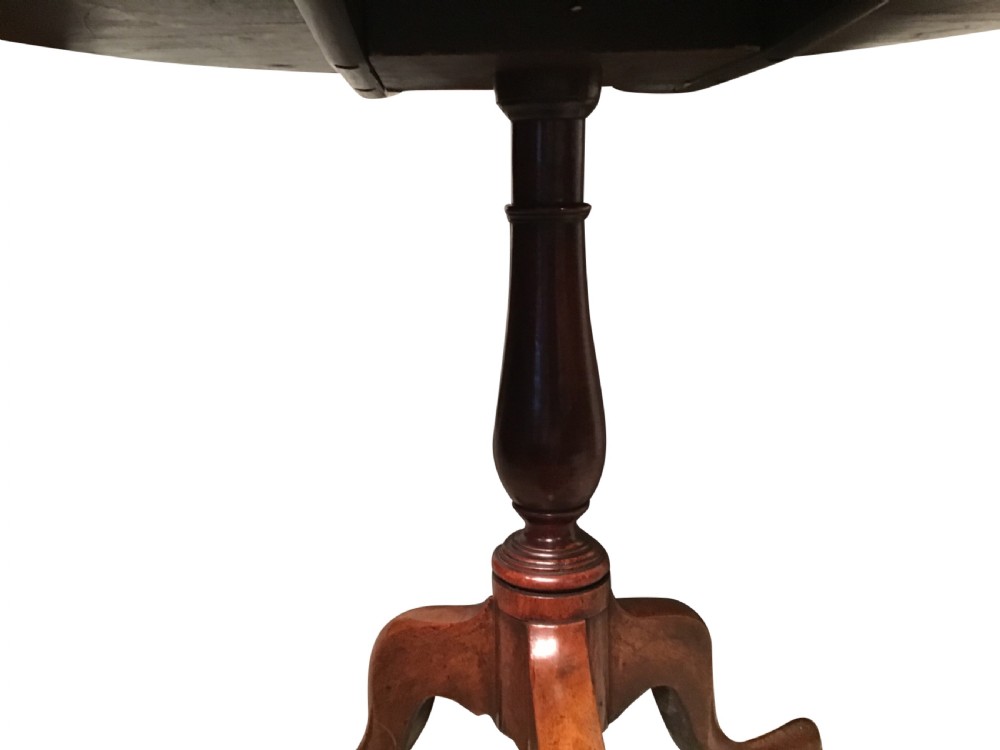 Georgian tripod table View VI