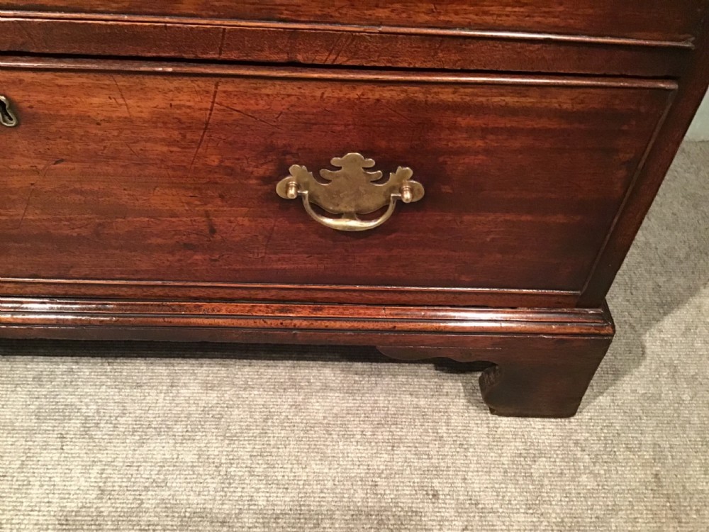 Antique mahogany chest of drawers  View IV