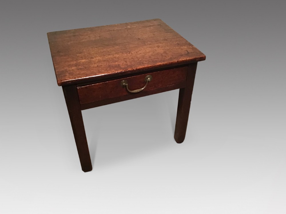 Georgian mahogany end table