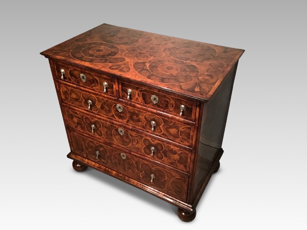 Antique oyster veneered chest of drawers View II