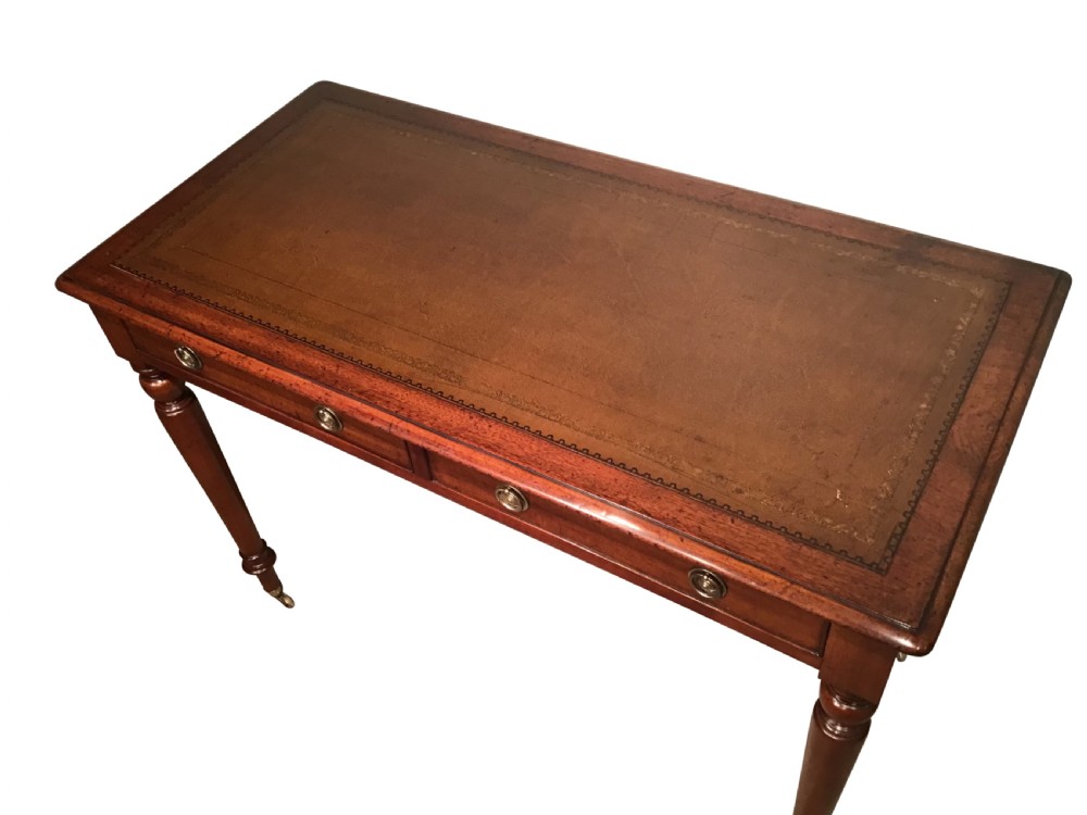 Antique writing table View VII
