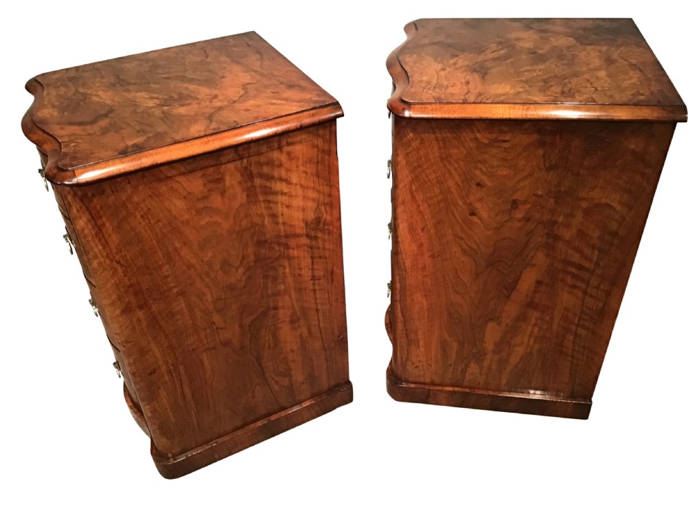 Pair of antique chests of drawers View VI