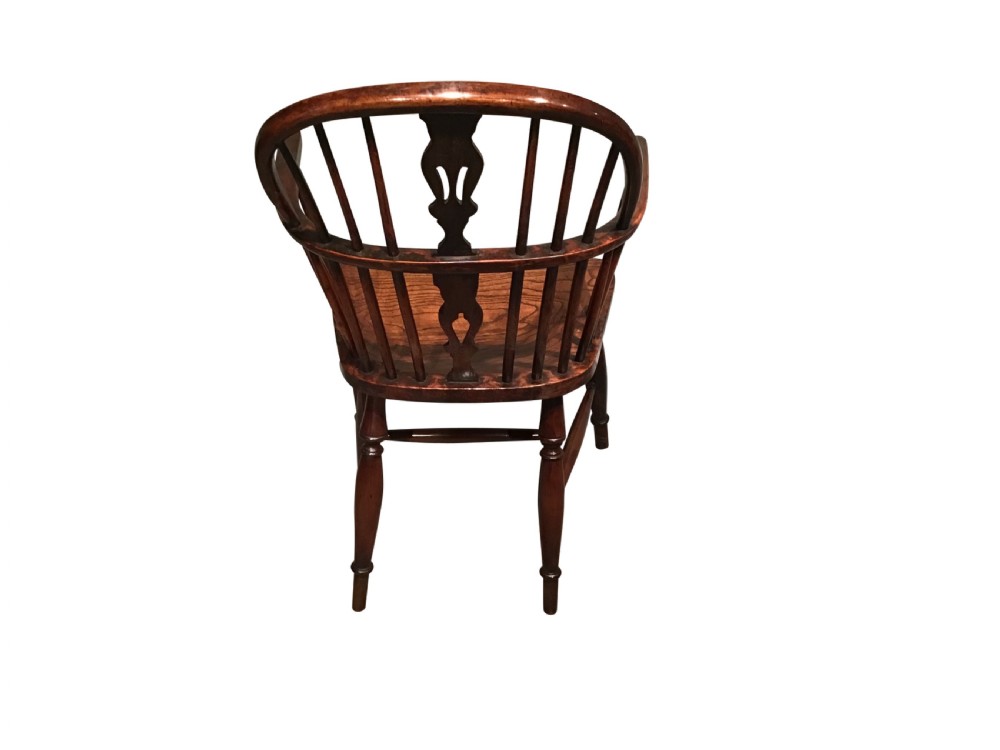 Antique Windsor chair View IV