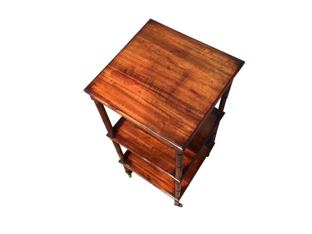 Antique etagere View IV