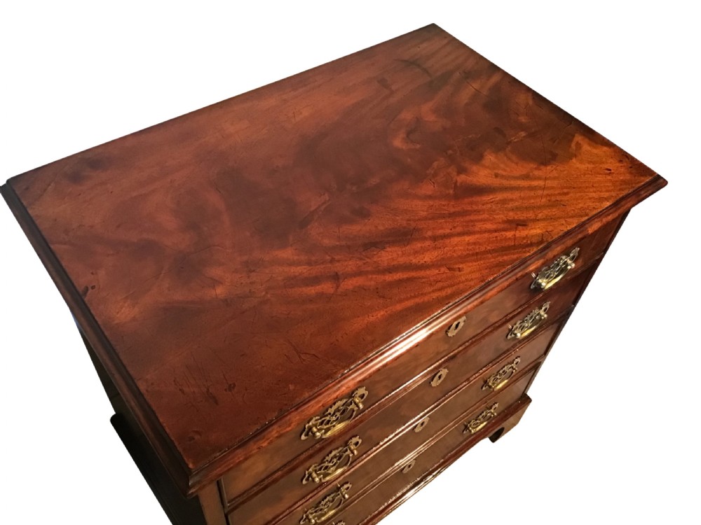 Antique mahogany chest of drawers  View II
