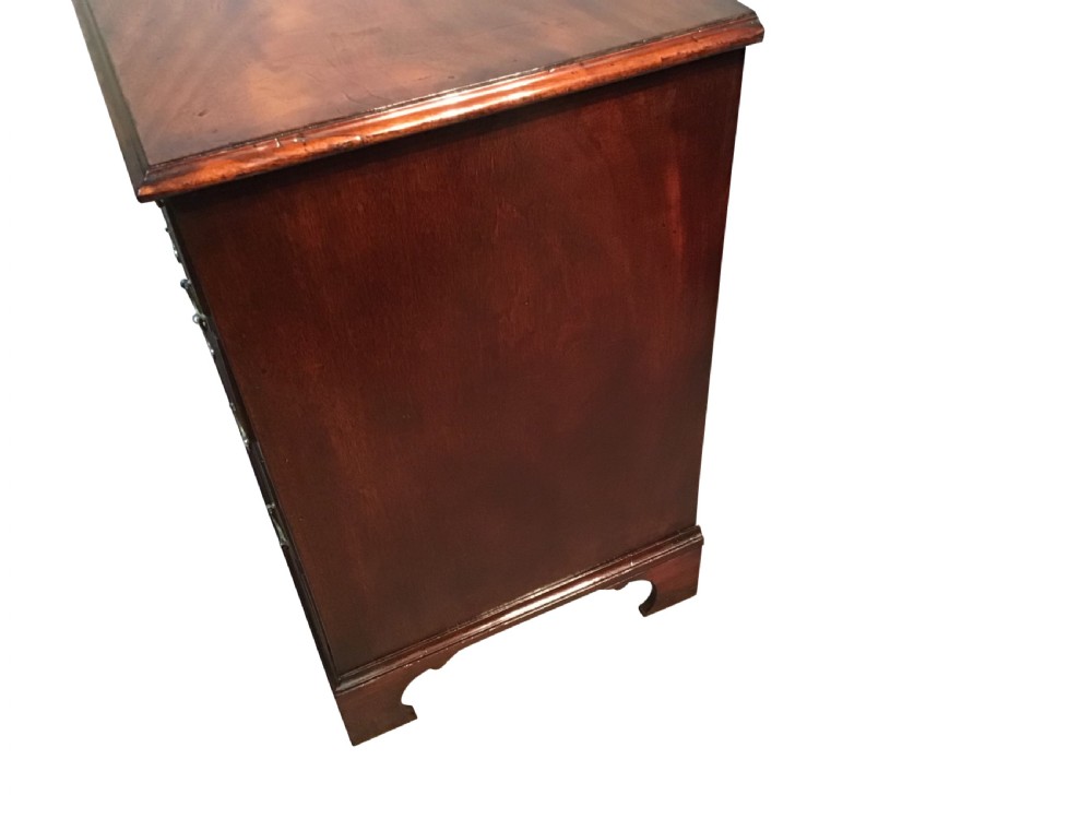 Antique mahogany chest of drawers  View IV
