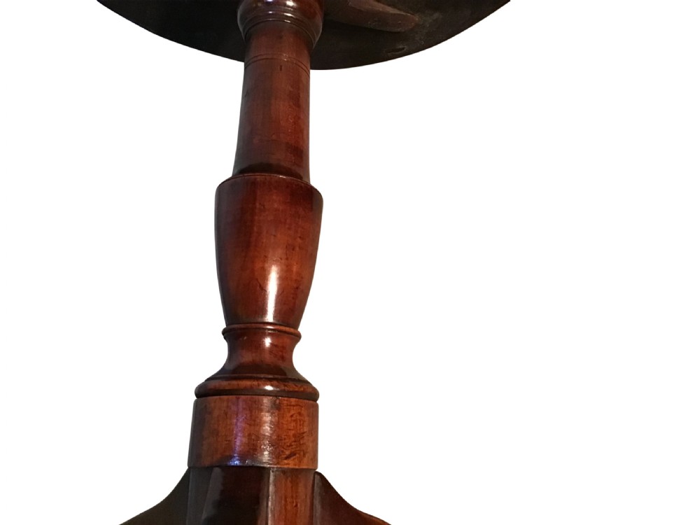 Georgian tripod table  View III