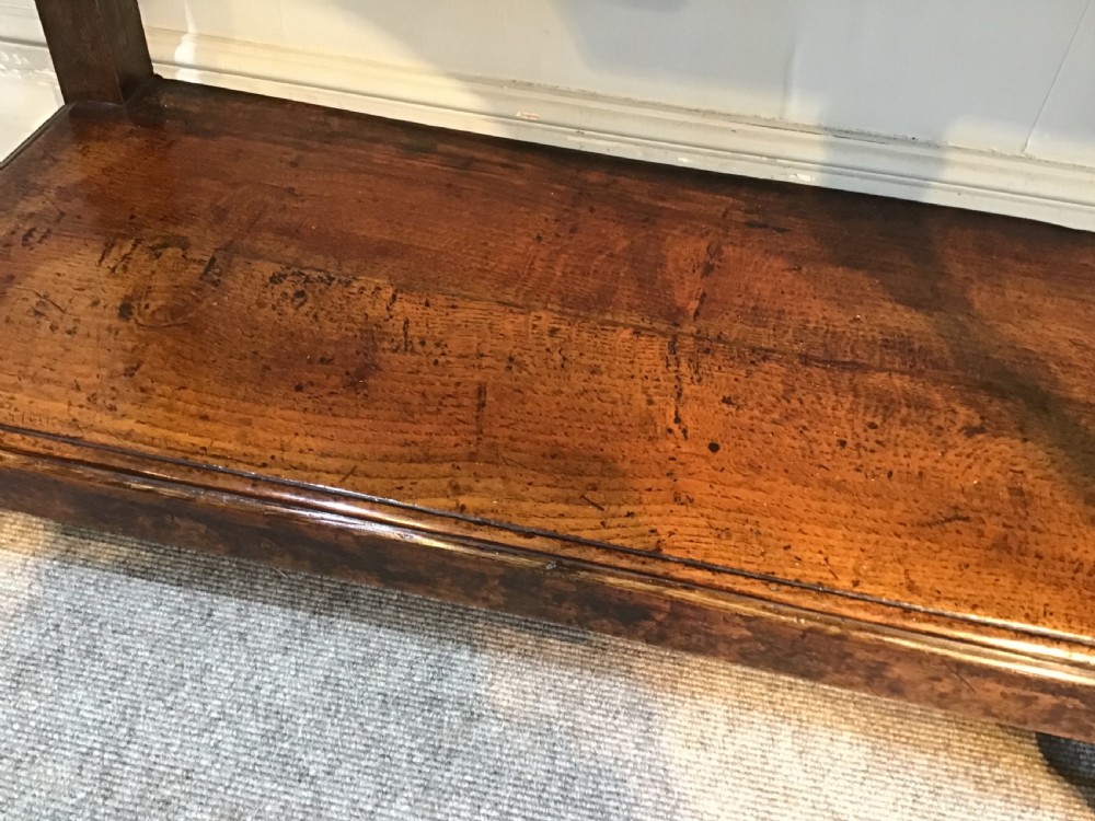 Antique dresser View IX