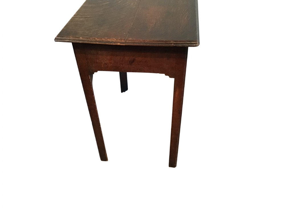 Antique oak sidetable View III