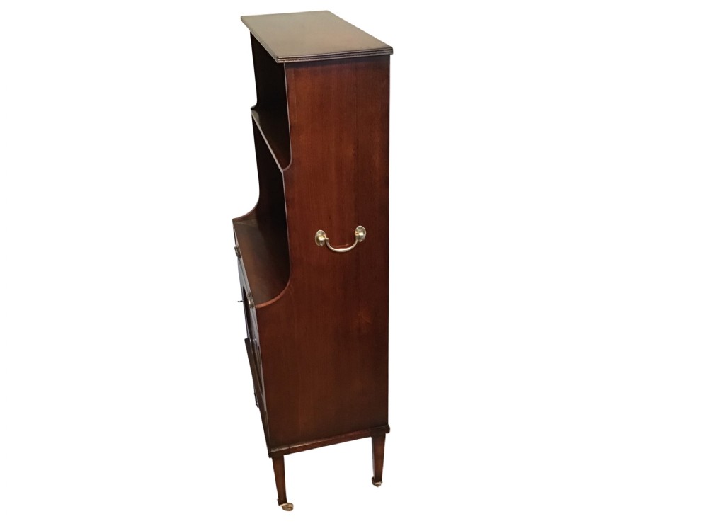 Antique mahogany bookcase View V