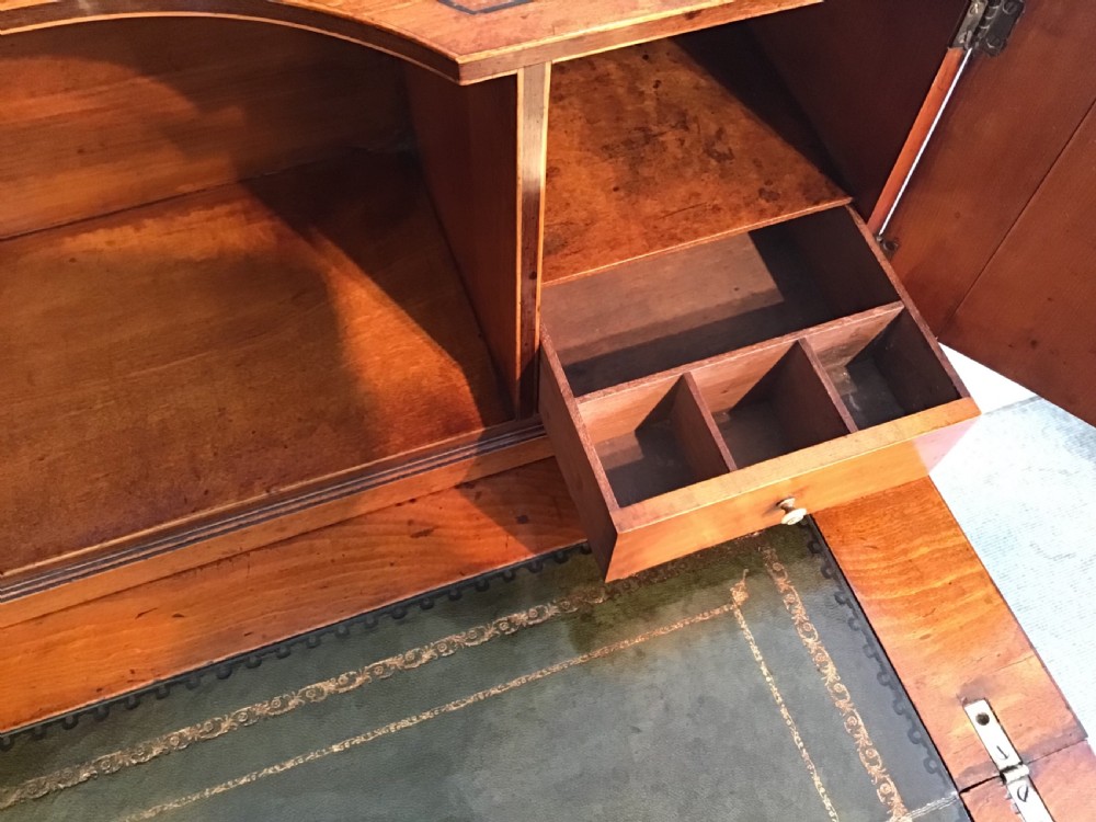 Antique bonheur du jour View IX