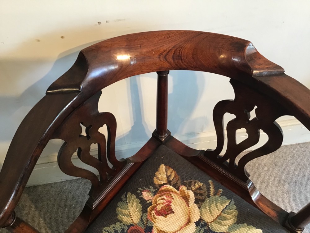 Antique corner chair View VIII