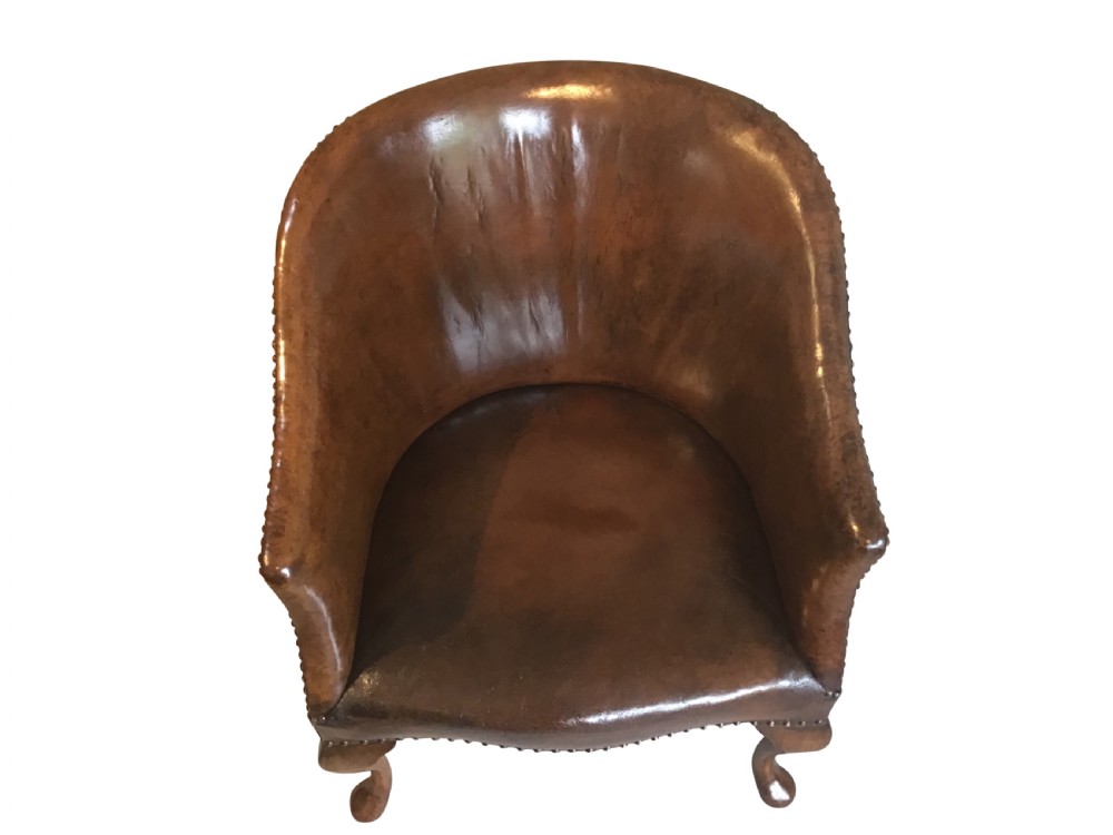 Antique leather chair View II