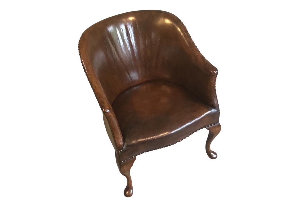 Antique leather chair View III