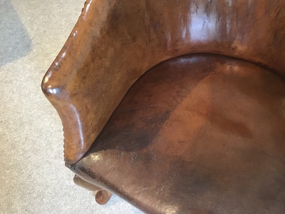 Antique leather chair View VII