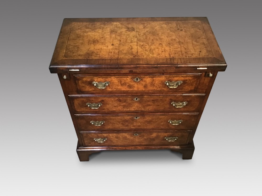 Antique walnut batchelors chest of drawers View II