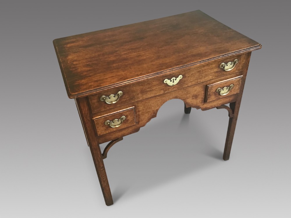 Georgian oak lowboy