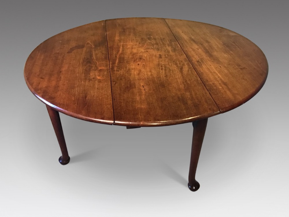Georgian mahogany drop leaf table View II