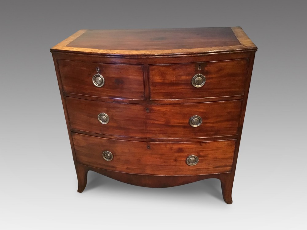 Antique chest of drawers