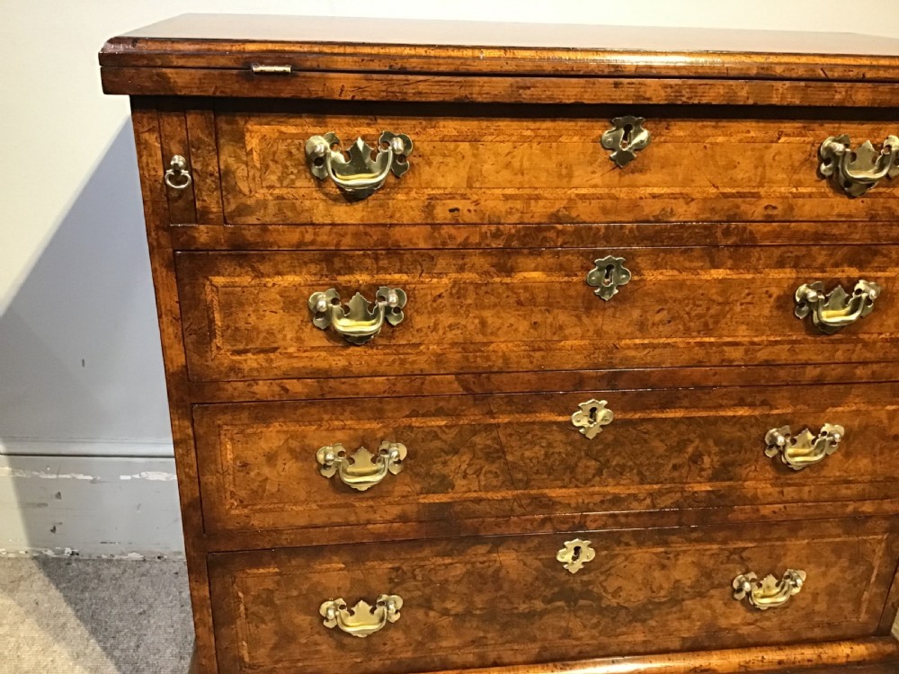 Antique batchelors chest of drawers View V